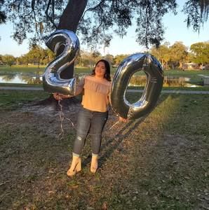 Meet your Posher, Kiaraliz